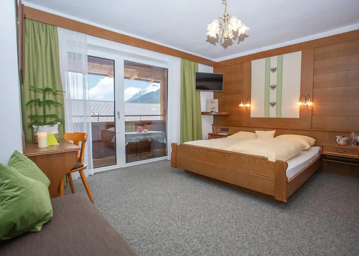 Landgasthof Kaiserkrone אורחן Elmen